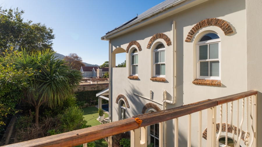 4 Bedroom Property for Sale in Claremont Upper Western Cape
